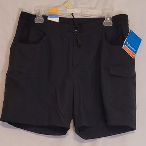NWT Columbia Women's Shorts size large black